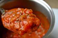 Pizzasauce schmeckt natürlich am besten mit frischen Tomaten.