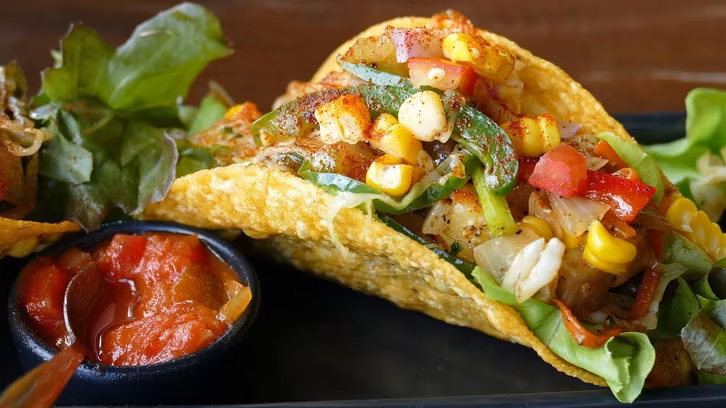 Das Salsa-Rezept passt gut zu Nachos, Tortilla und Tacos.
