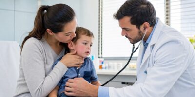 Esta señal en un niño con fiebre requiere consultar rápidamente, aunque la temperatura siga siendo moderada