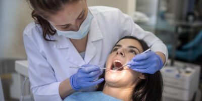 Lo que los odontólogos no hacen nunca con sus dientes