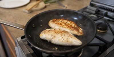 No cocines así el pollo: es cuando pierde lo mejor que tiene