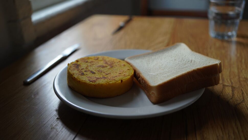 Tortilla de maíz vs pan blanco: cuál eleva menos el azúcar en la sangre