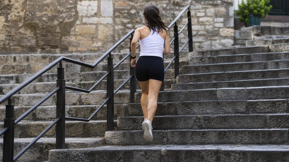 Qué le pasa al cuerpo cuando subes escaleras todos los días