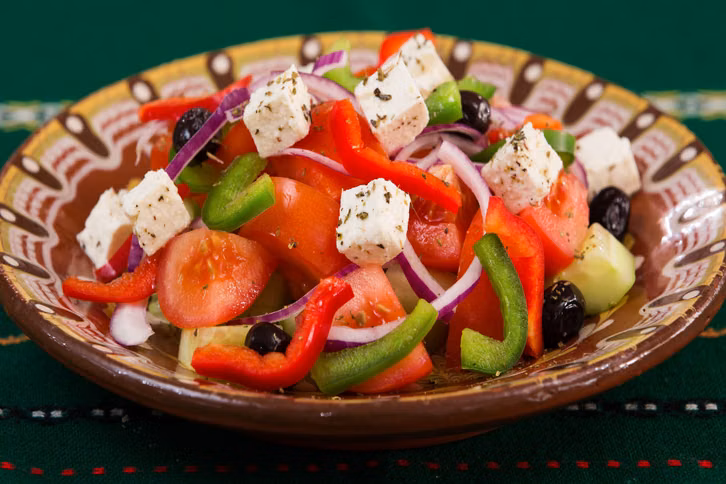 Feta peppt zum Beispiel Salate auf.