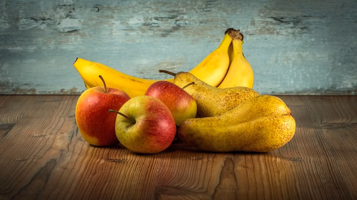 Birnenmus kannst du auch kombiniert mit anderen Früchten wie Äpfeln und Bananen zubereiten.