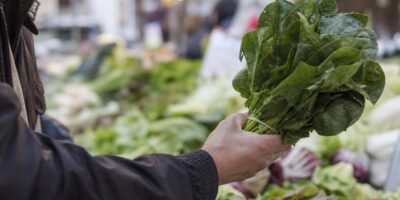 9 alimentos que limpian las arterias según los cardiólogos