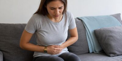 Los médicos explican por qué te suenan las tripas aunque no tengas hambre